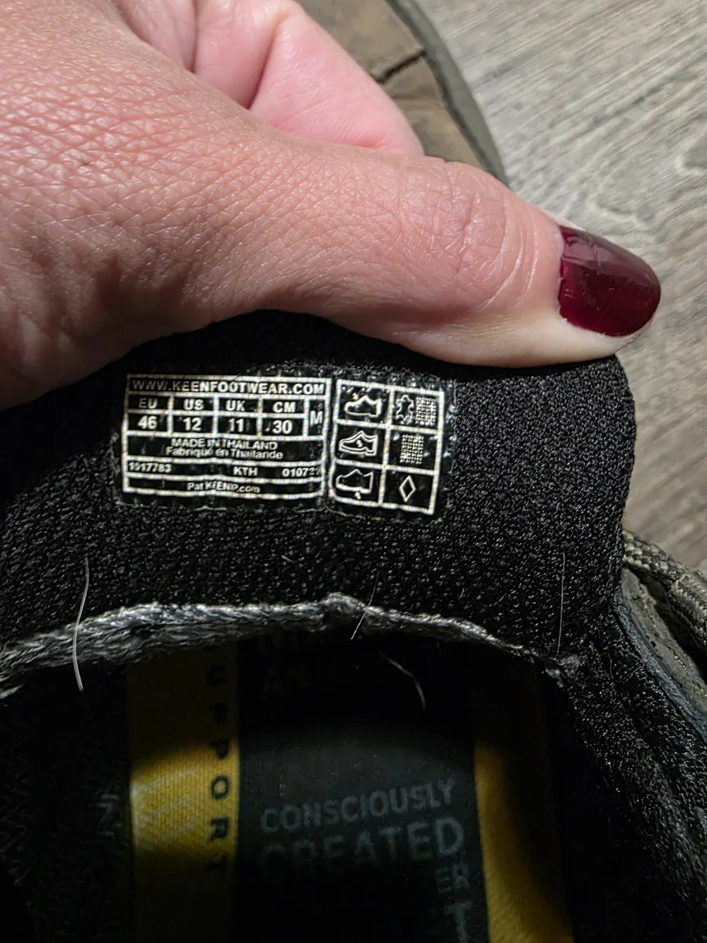 Keen Men's Brown and Black Leather Hiking Shoes